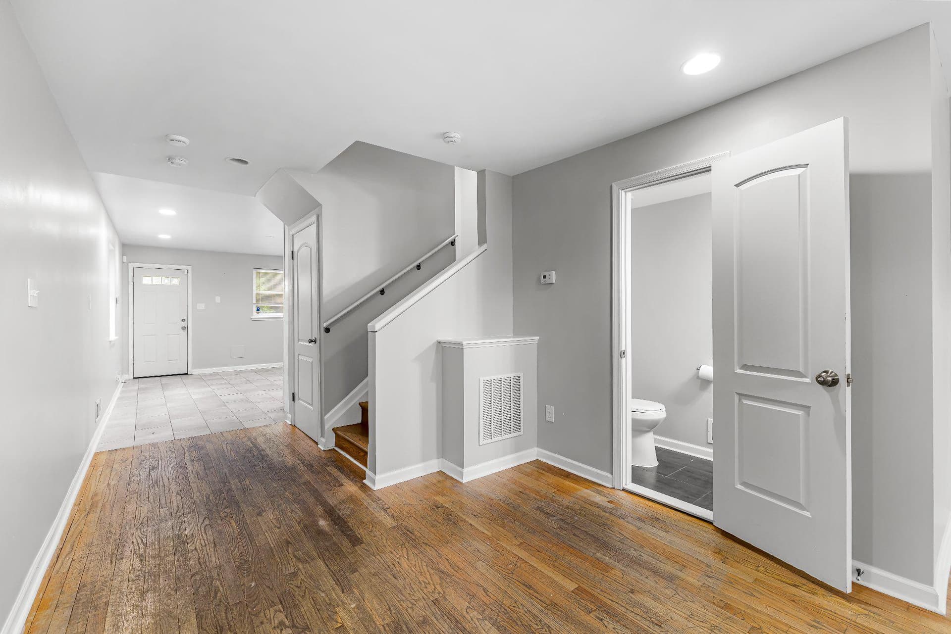 1123 Hollins Street photo 10