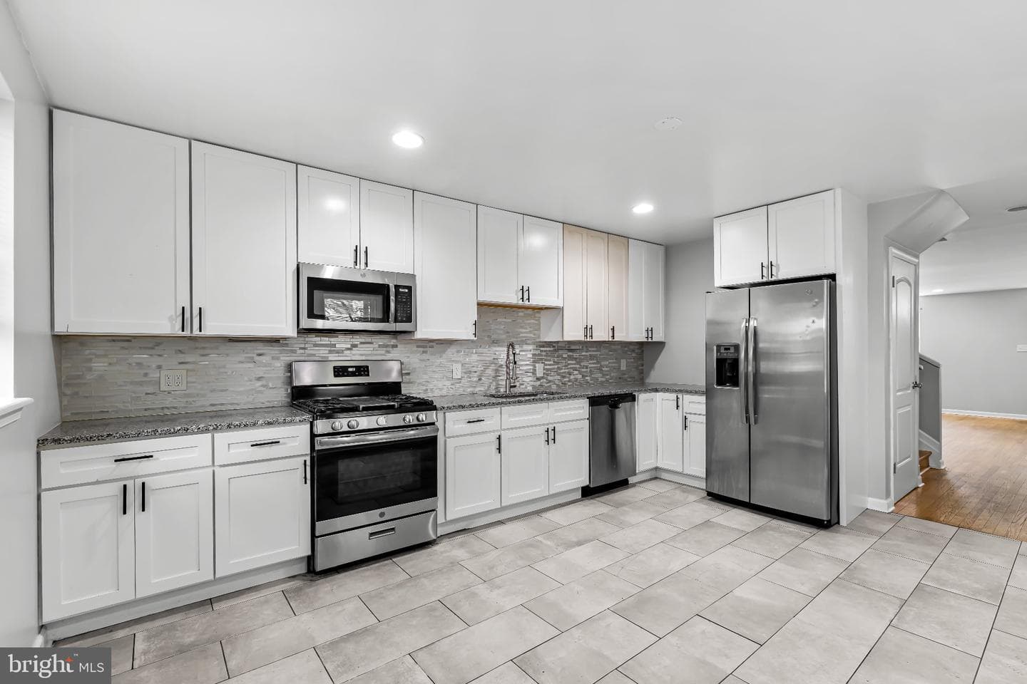 1123 Hollins Street photo 16