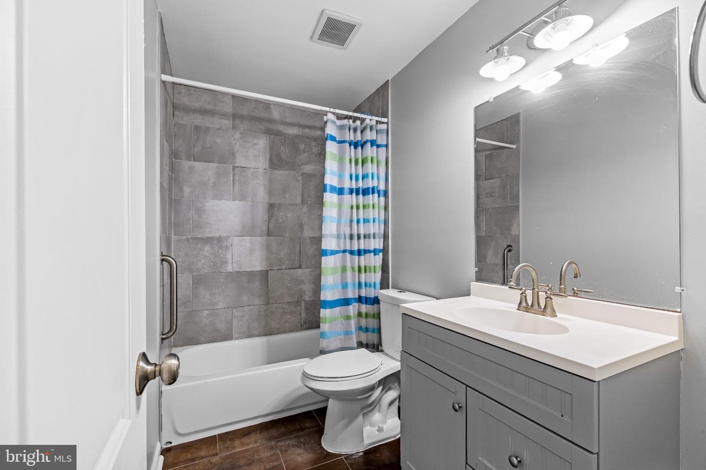 1123 Hollins Street photo 23
