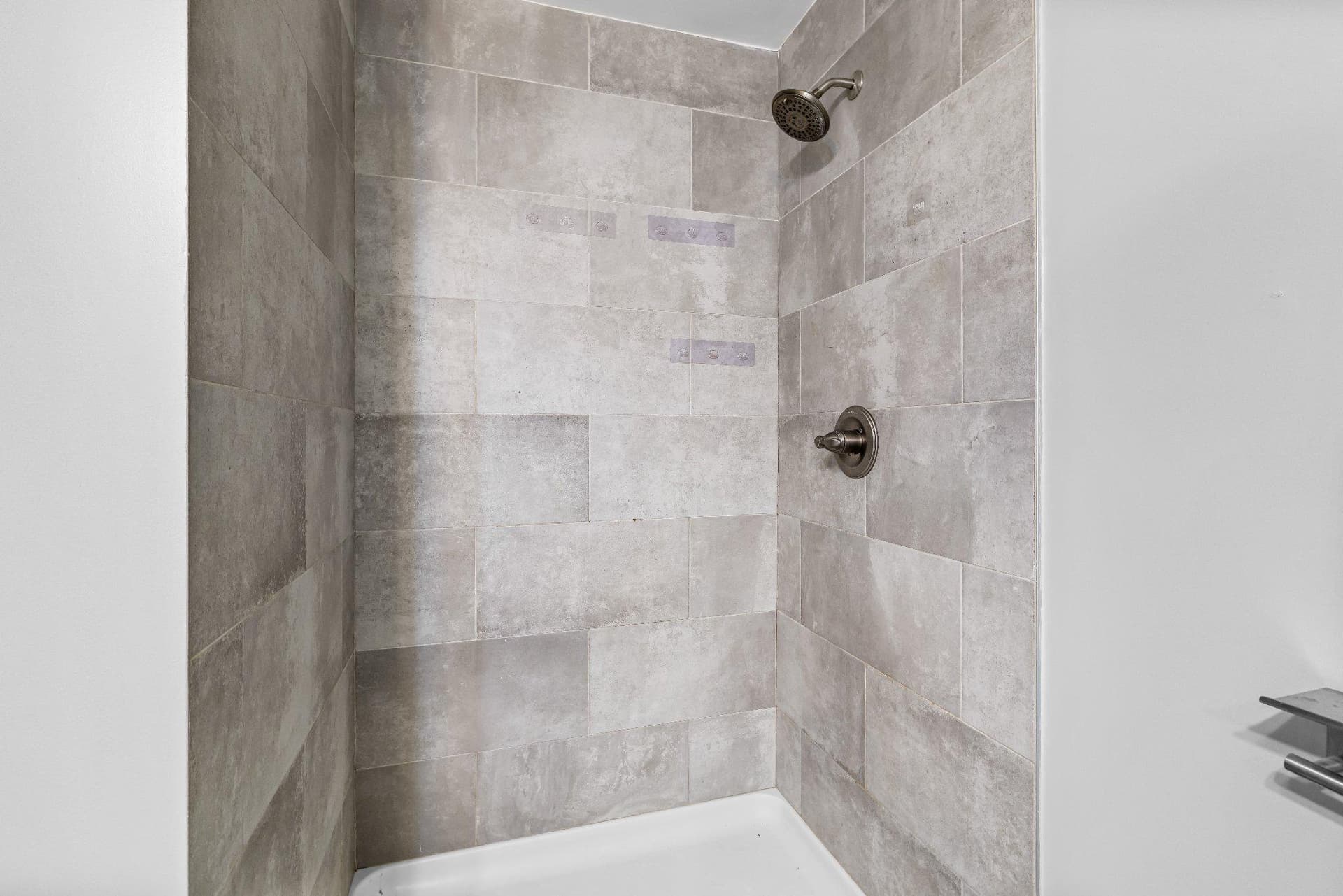 1123 Hollins Street photo 32