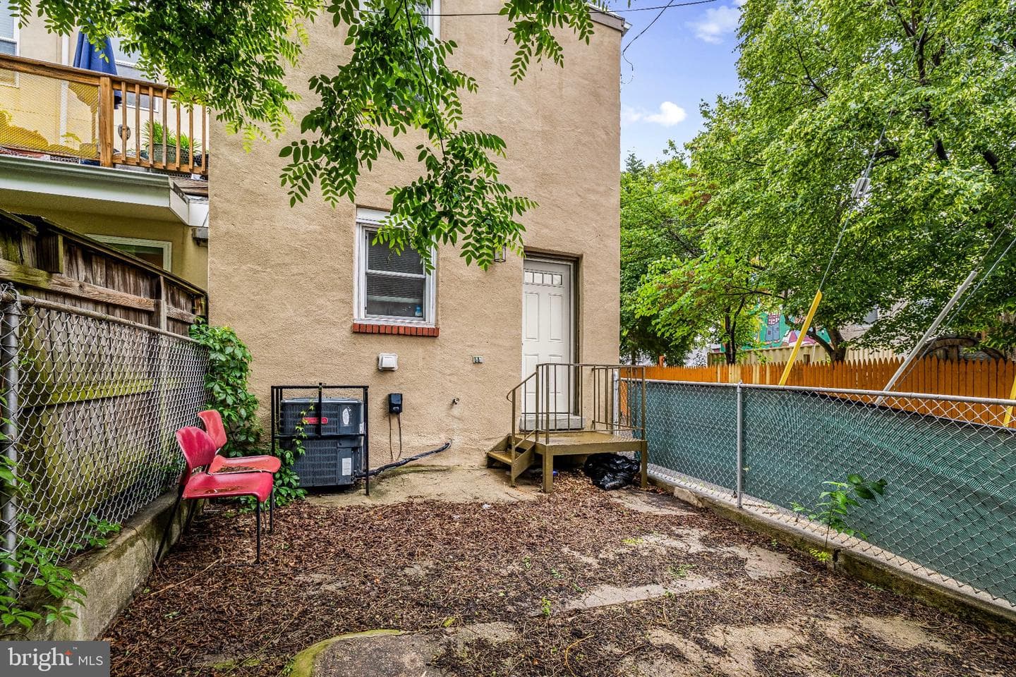 1123 Hollins Street photo 39