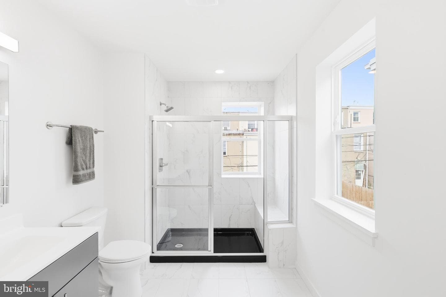 710 Mura Street photo 27