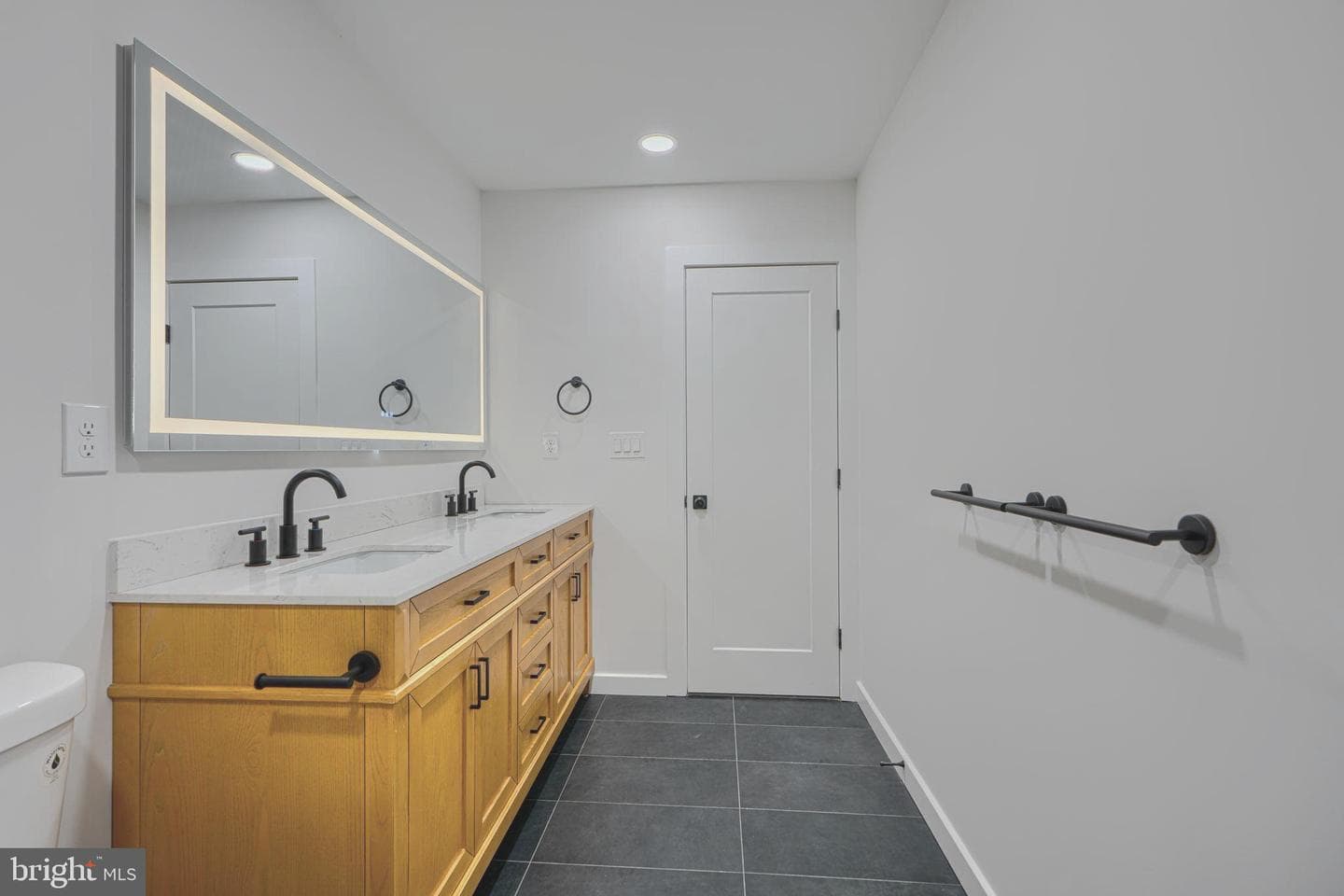 3410 Pinkney Road photo 23