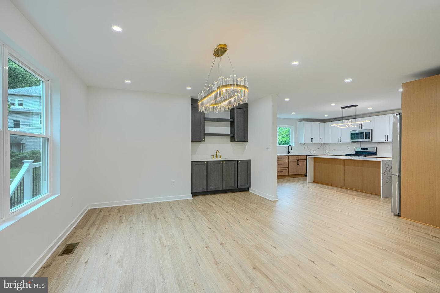 3410 Pinkney Road photo 7