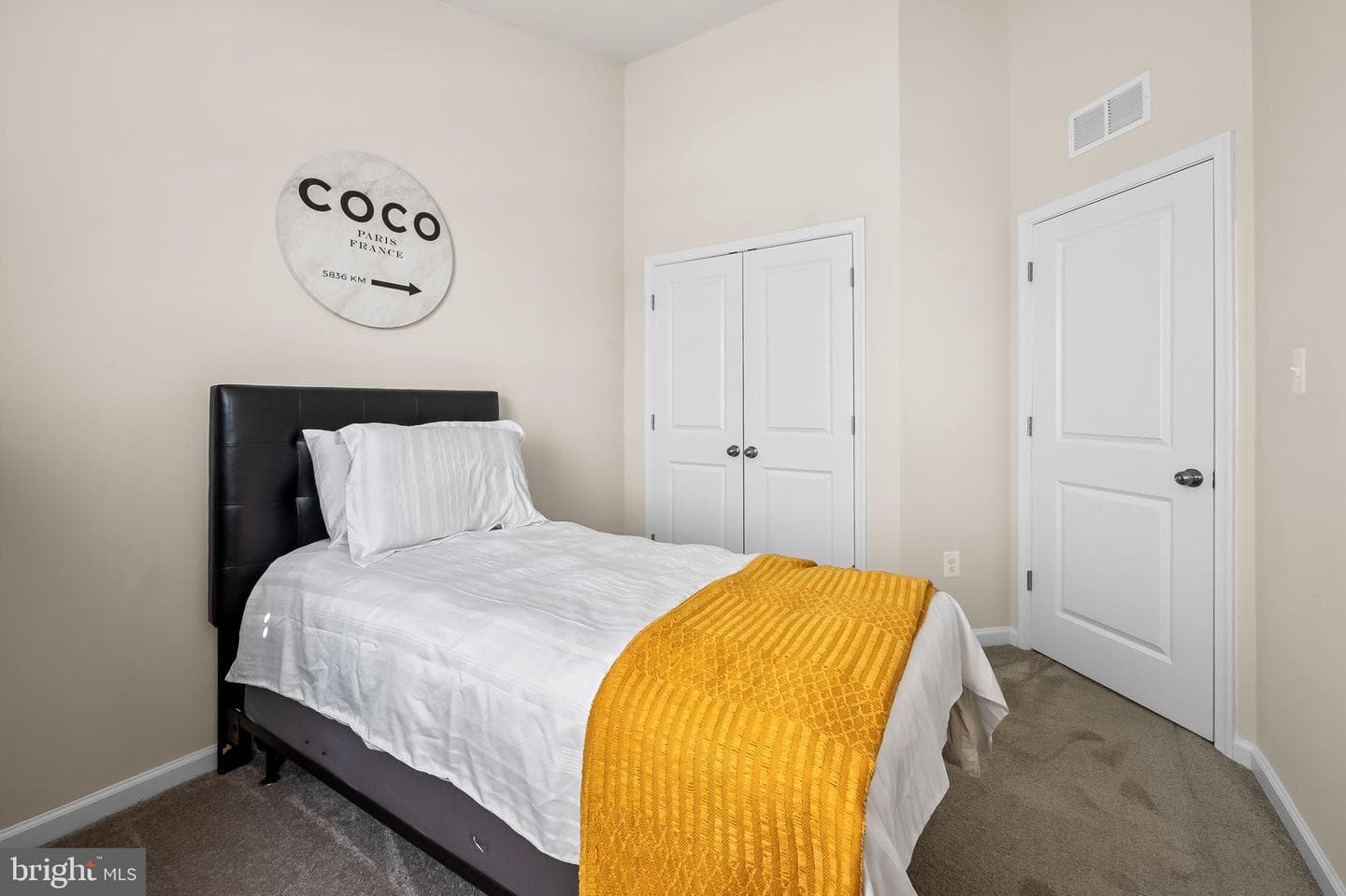 637 Mozart Way photo 26