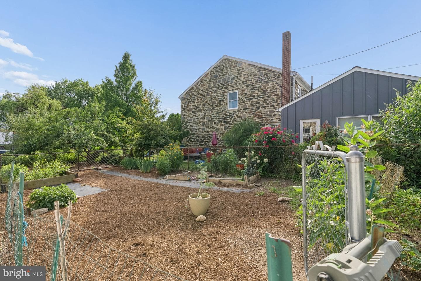 710 Puritan Street photo 47