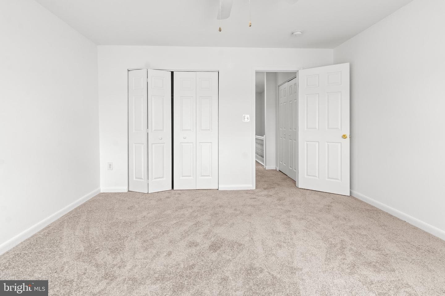 3915 Falls Road photo 18