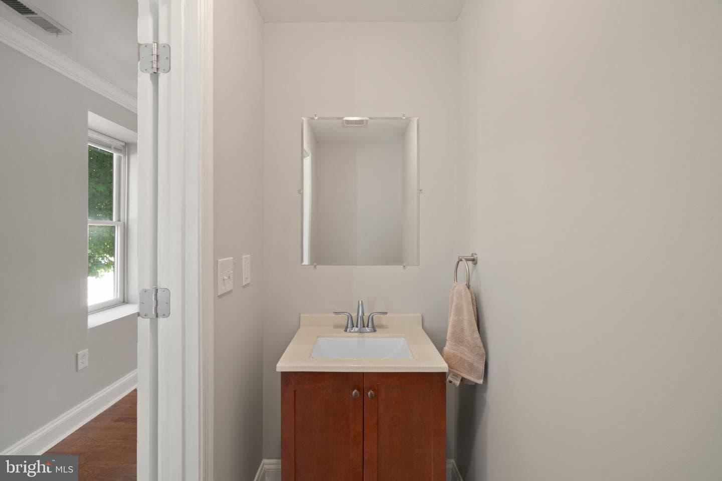 101 East Avenue photo 7