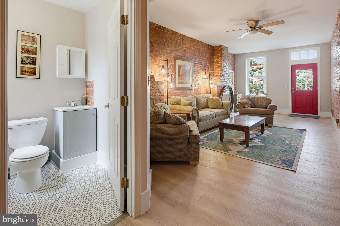 2837 Huntingdon Avenue photo 4