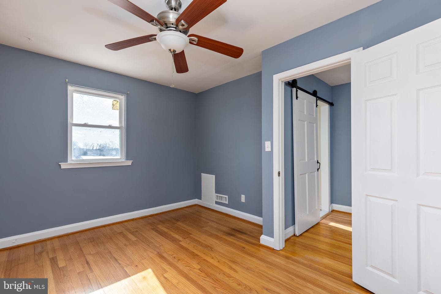 1449 Roland Heights Avenue photo 24