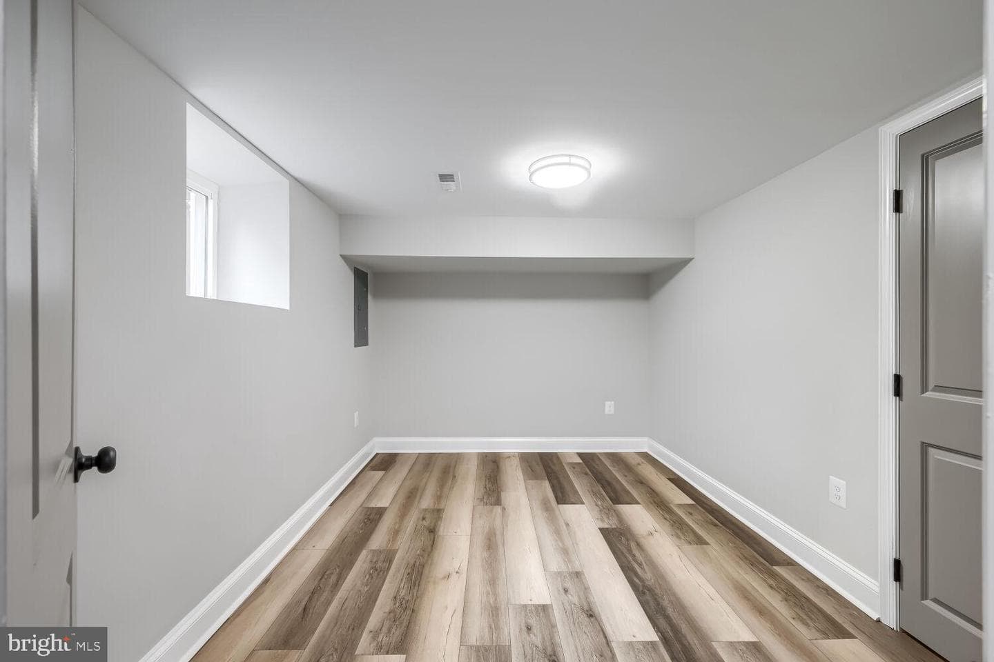 302 Martingale Avenue photo 15