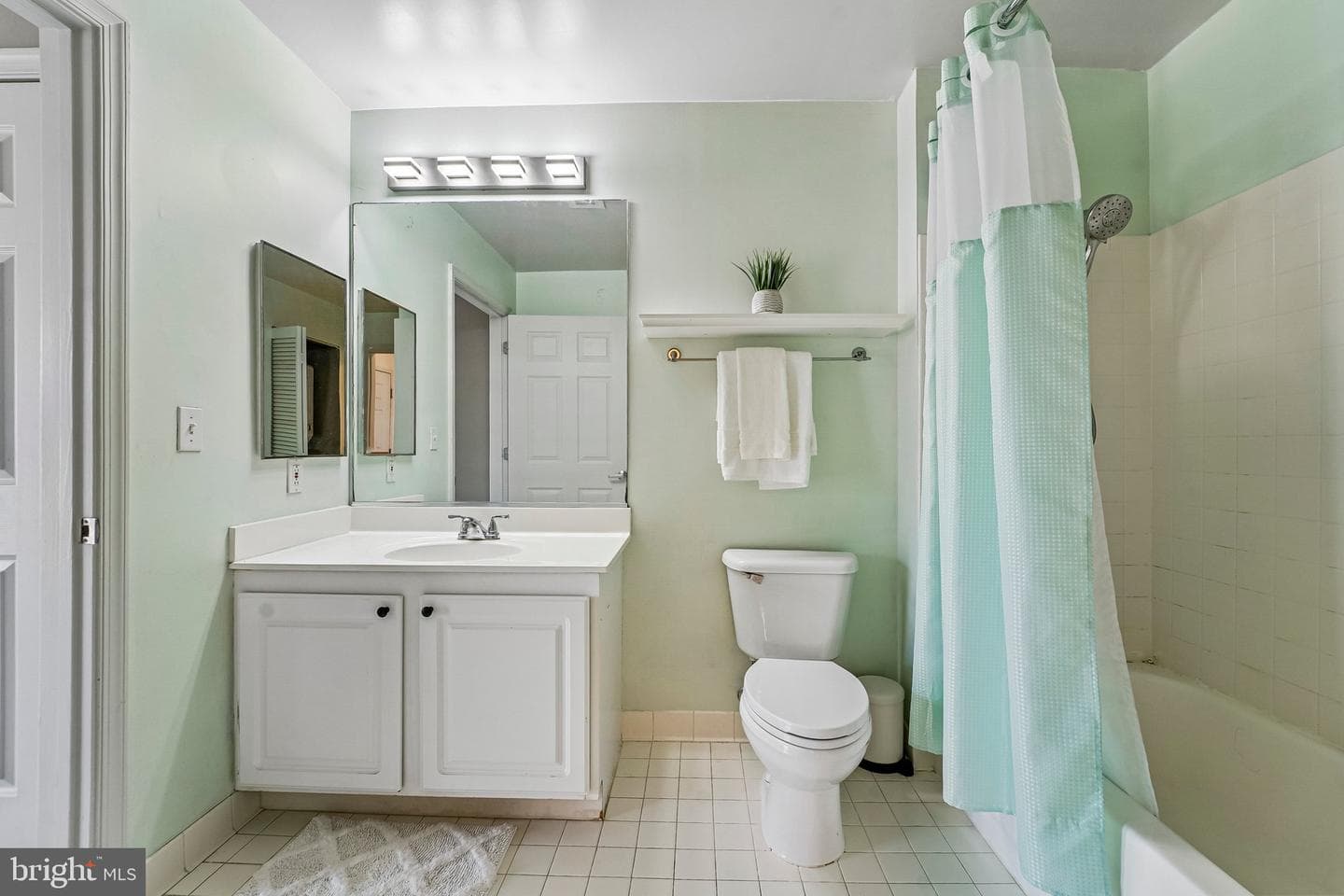 23 Pierside Drive #312 photo 16