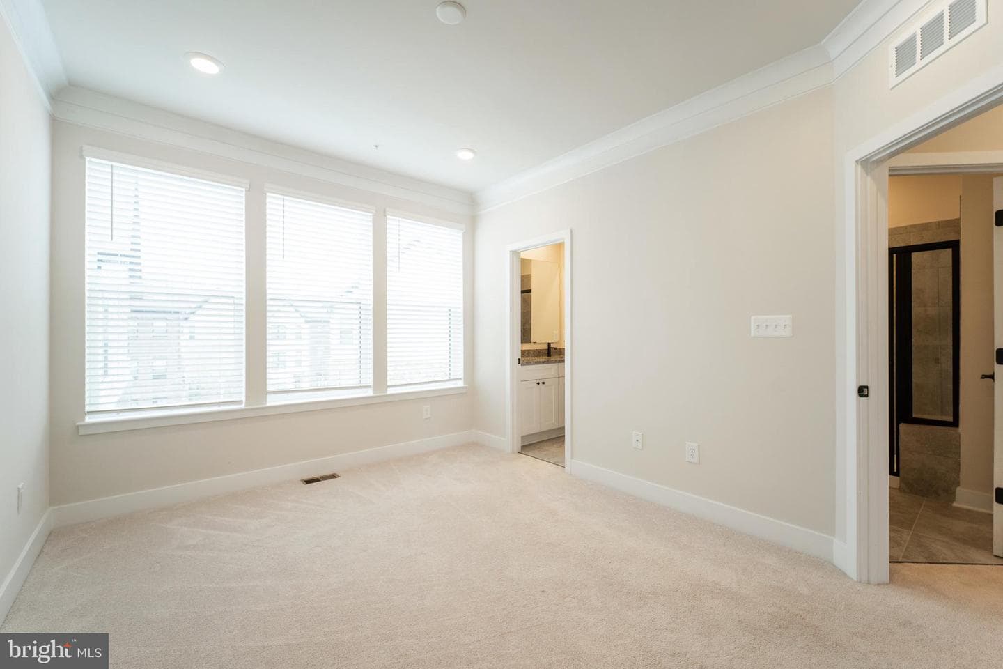 4334 Roland Heights Avenue photo 17