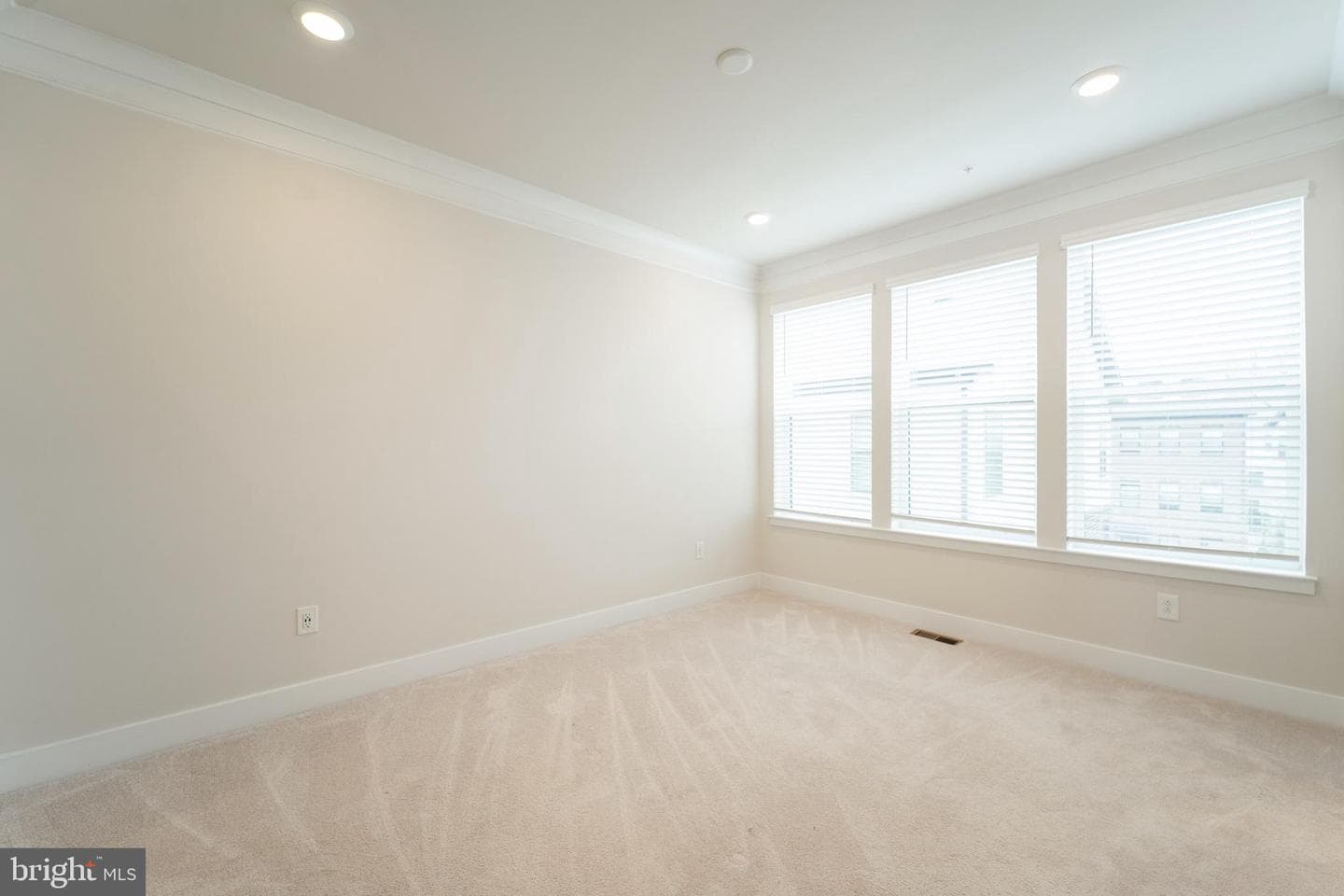 4334 Roland Heights Avenue photo 22