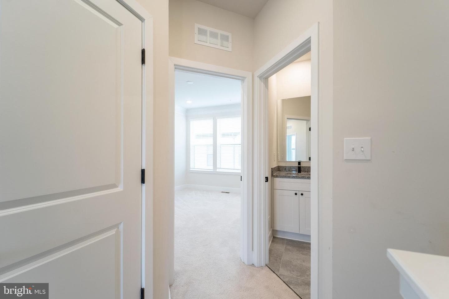 4334 Roland Heights Avenue photo 28
