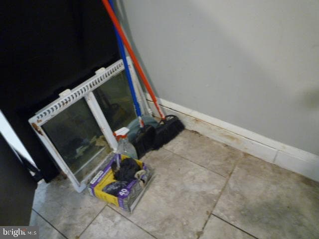 5118 Harford Road photo 9