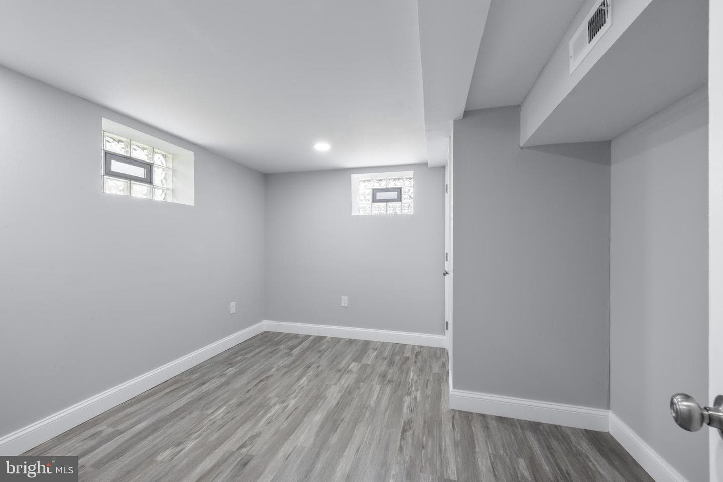 6512 Brook Avenue photo 32