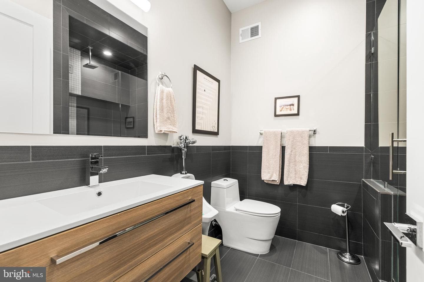 506 S Collington Avenue photo 9