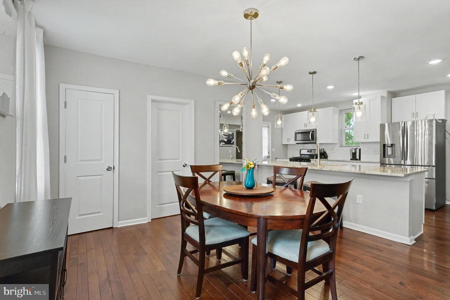 3818 Fernhill Avenue photo 8