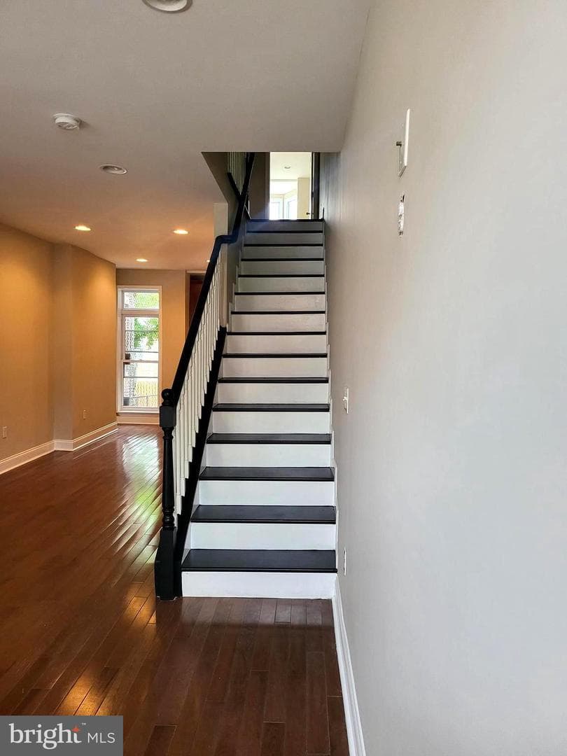 1403 N Bond Street photo 7