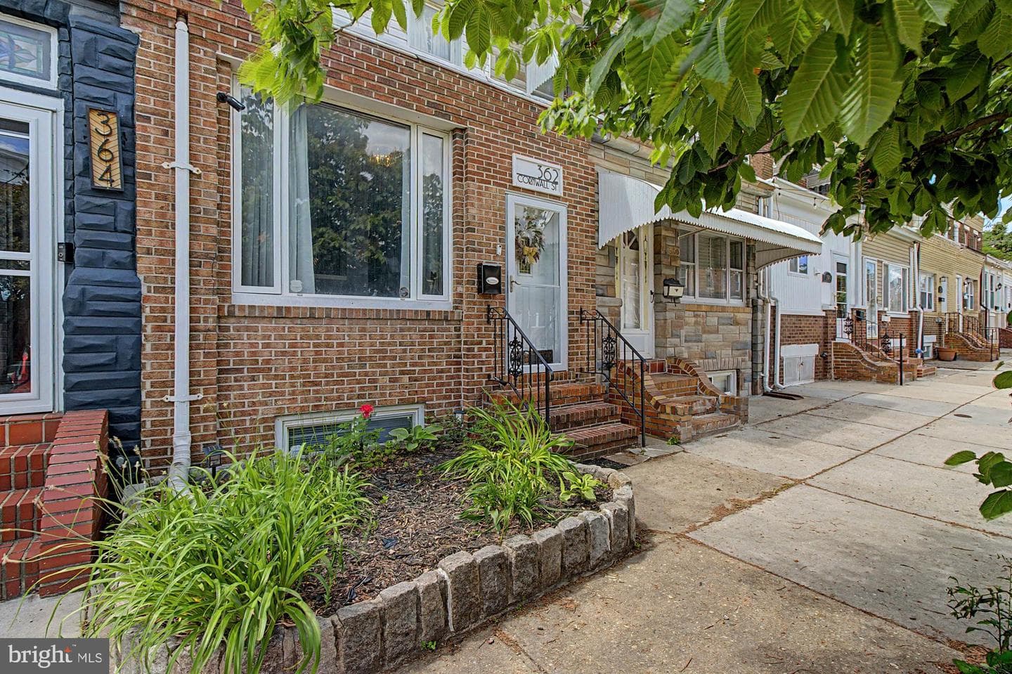 362 Cornwall Street photo 2