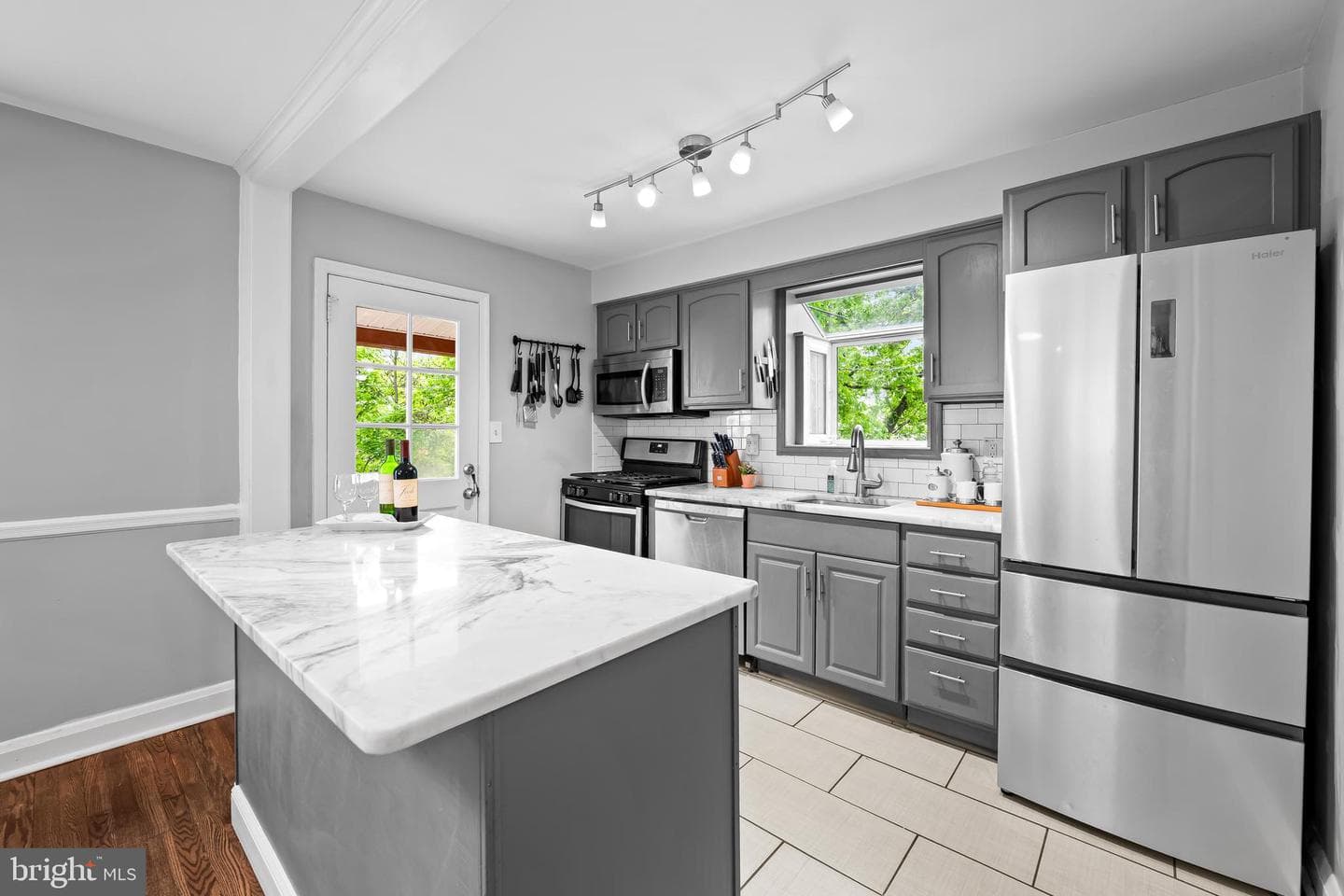 2604 Creighton Avenue photo 8