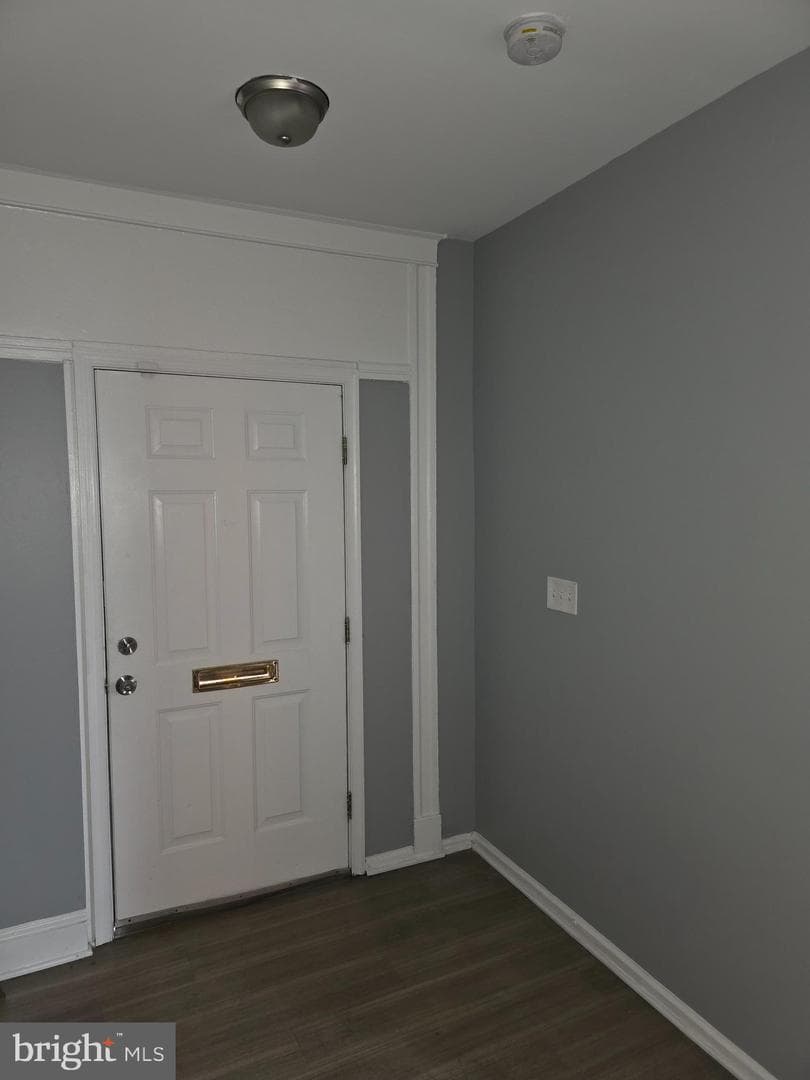 5035 Denmore Avenue photo 4