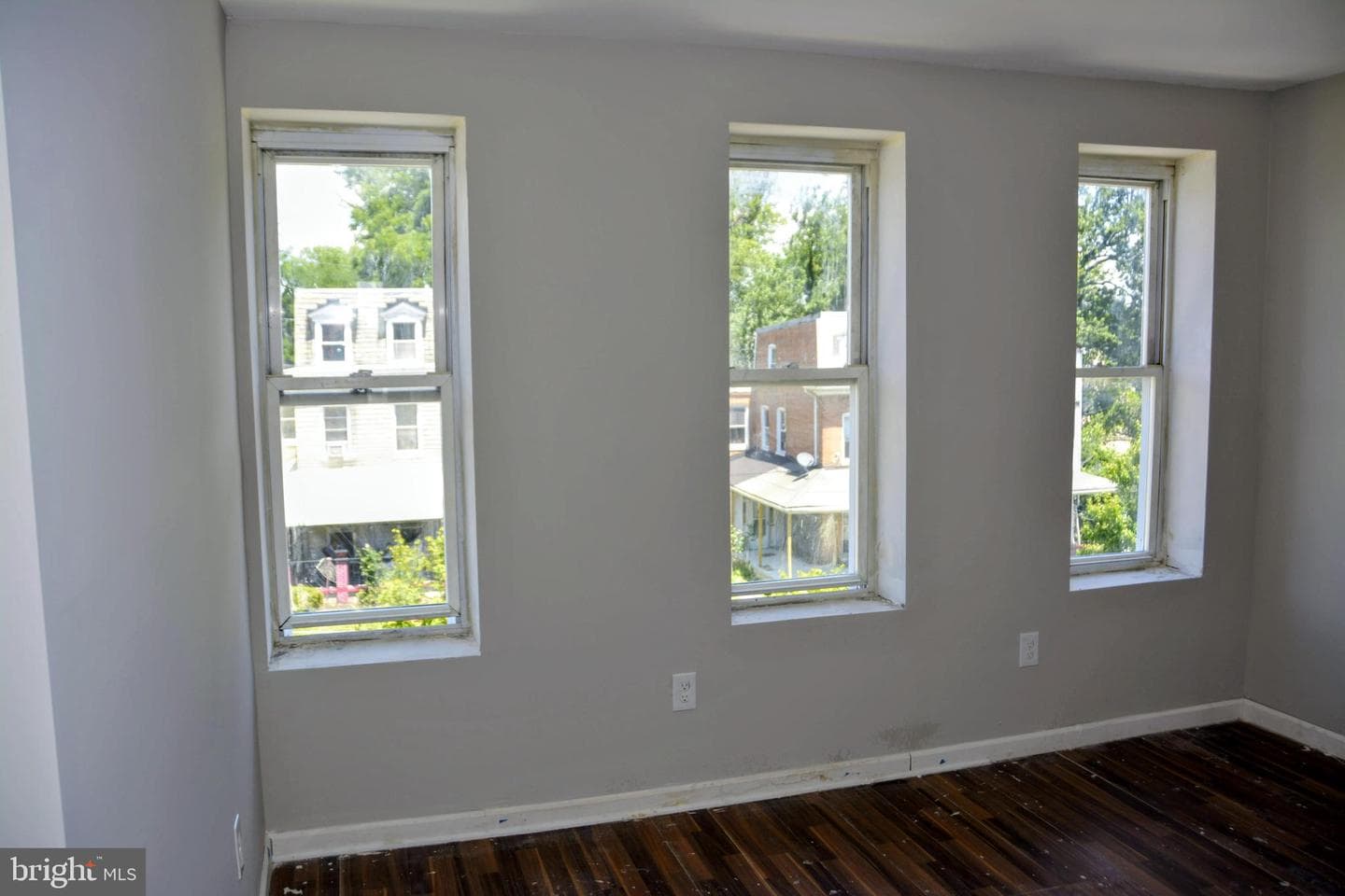 2929 Walbrook Avenue photo 9