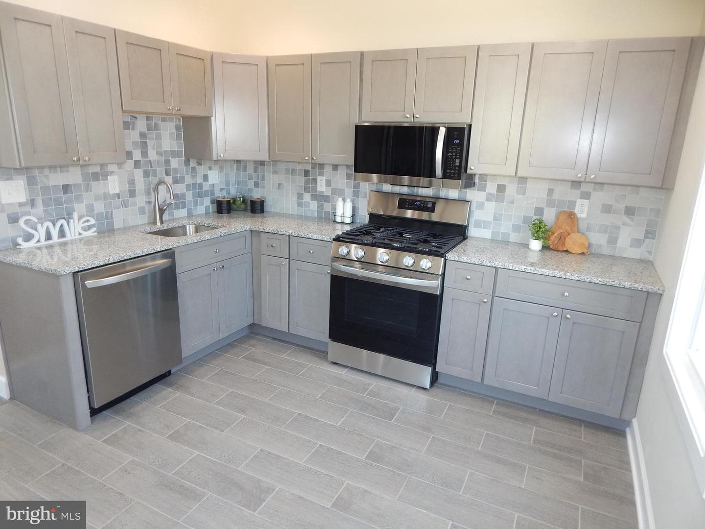 3042 E Monument Street, Baltimore