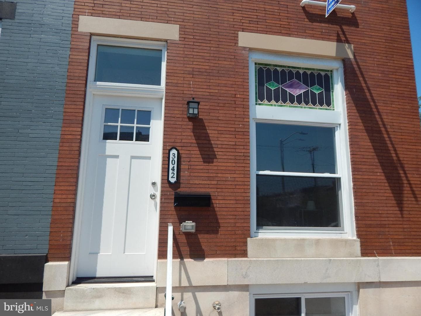 3042 E Monument Street photo 48