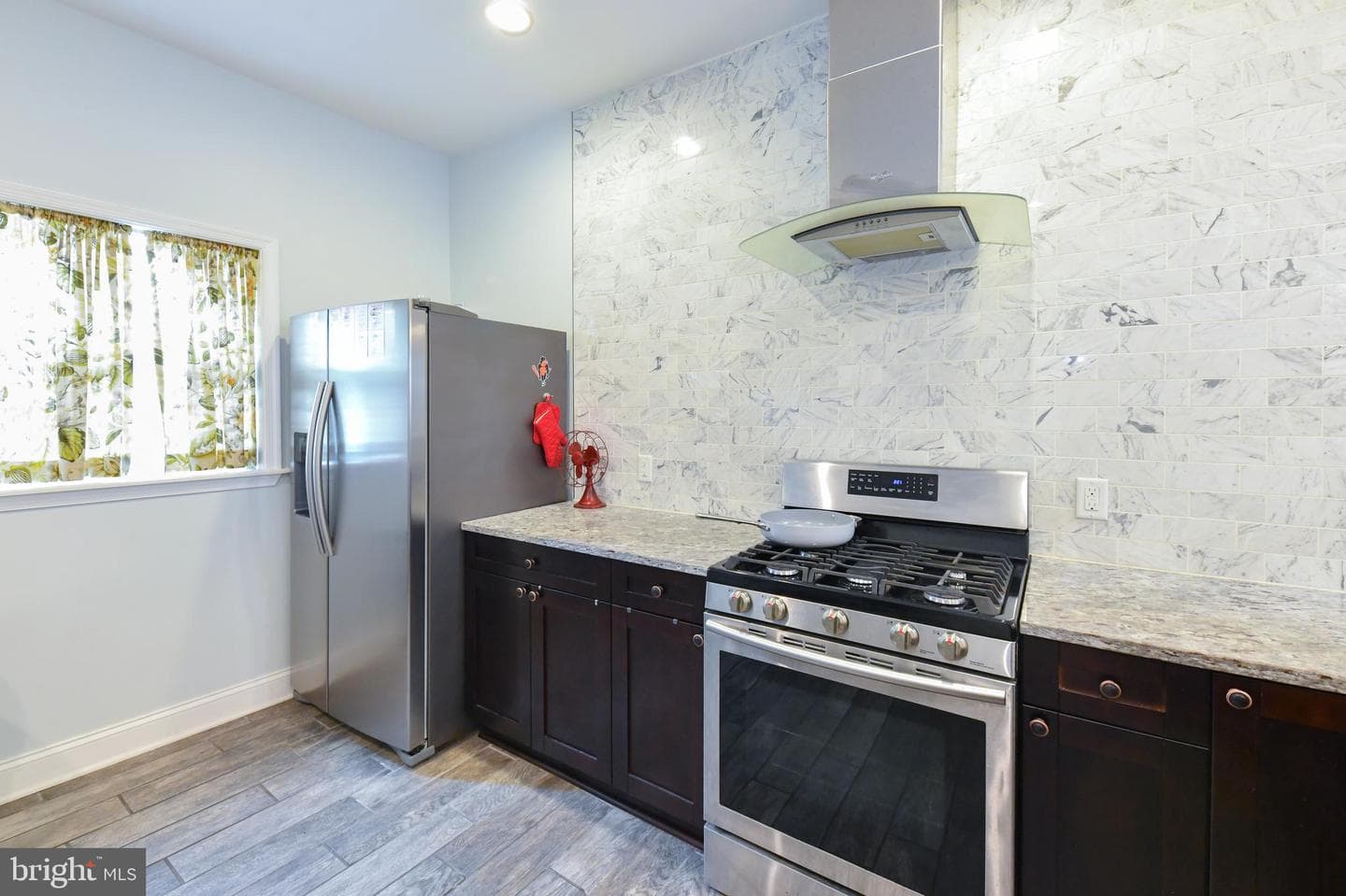 1436 N Bond Street photo 11
