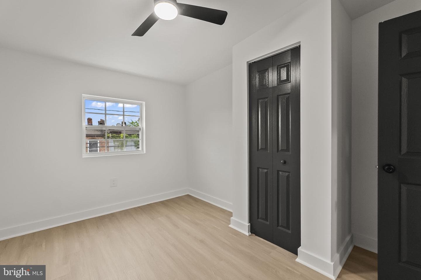 2117 Clifton Avenue photo 18