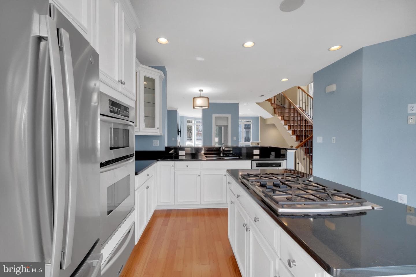 915 Valencia Court #117 photo 6