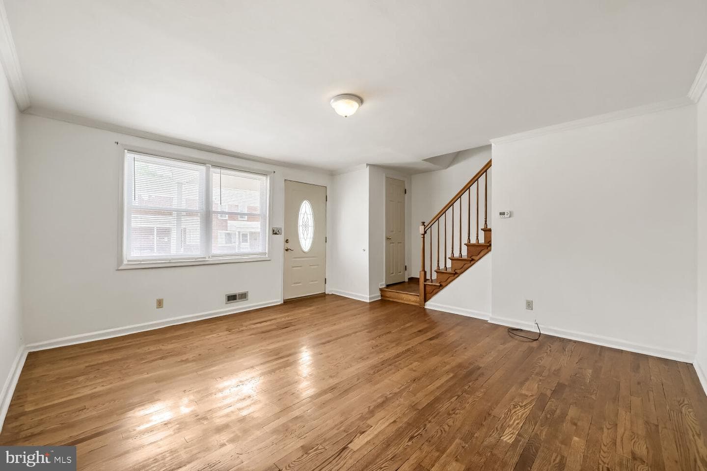 802 Umbra Street photo 4