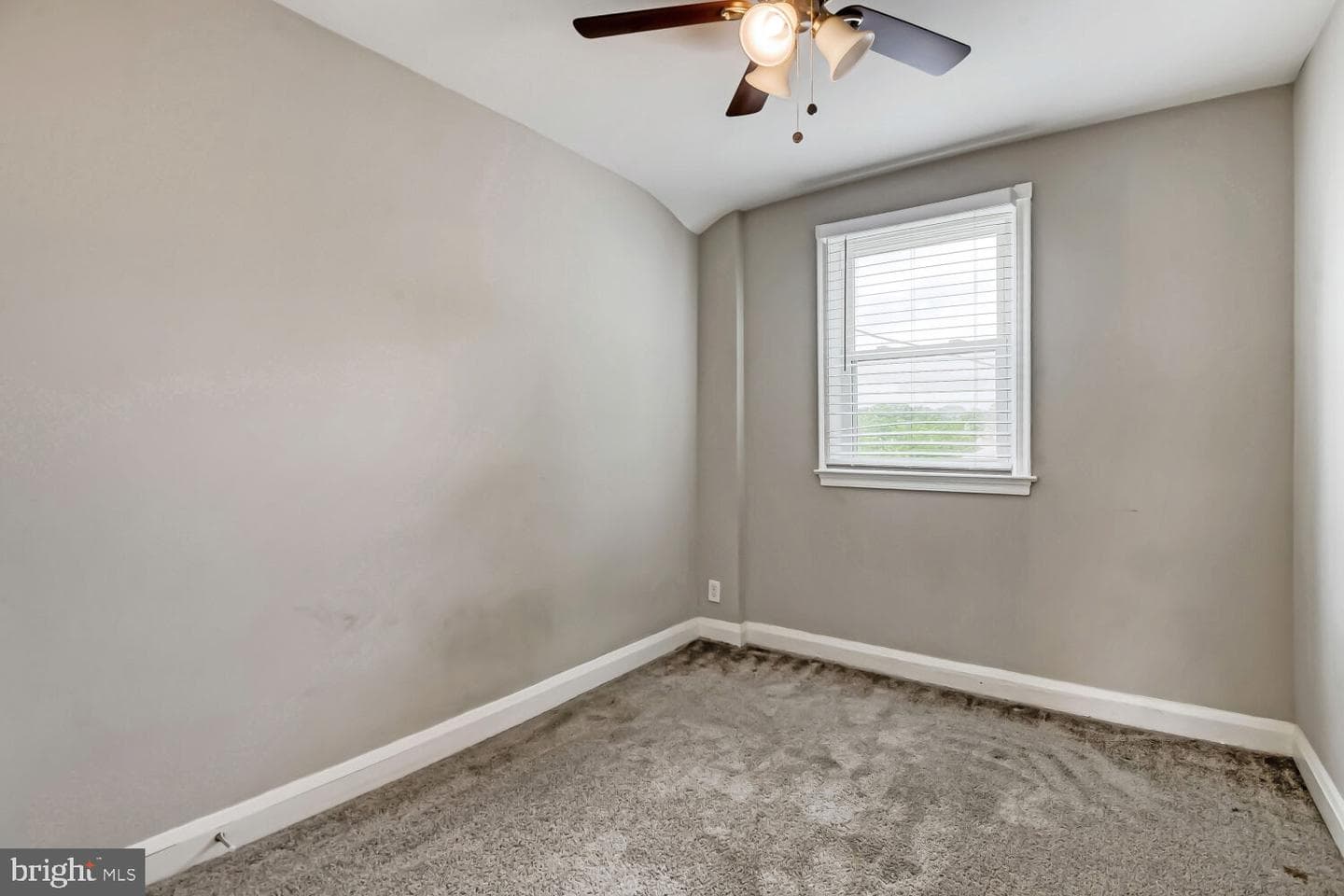 1720 E Belvedere Avenue photo 21