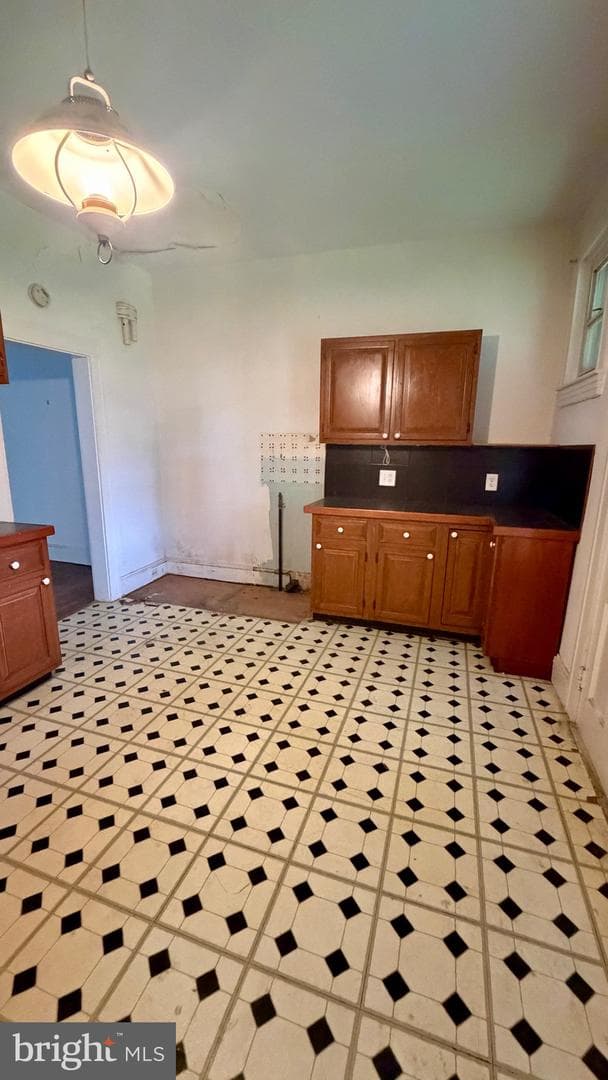 2913 Fleetwood Avenue photo 8