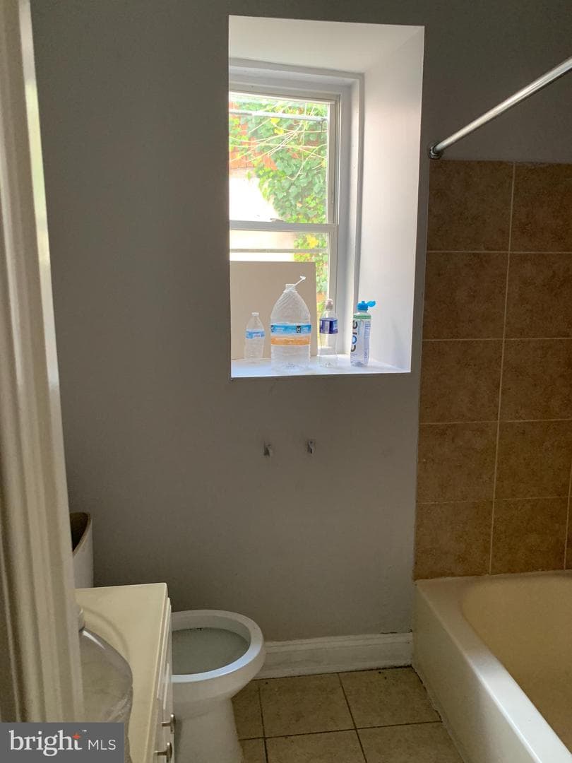 2813 Riggs Avenue photo 10