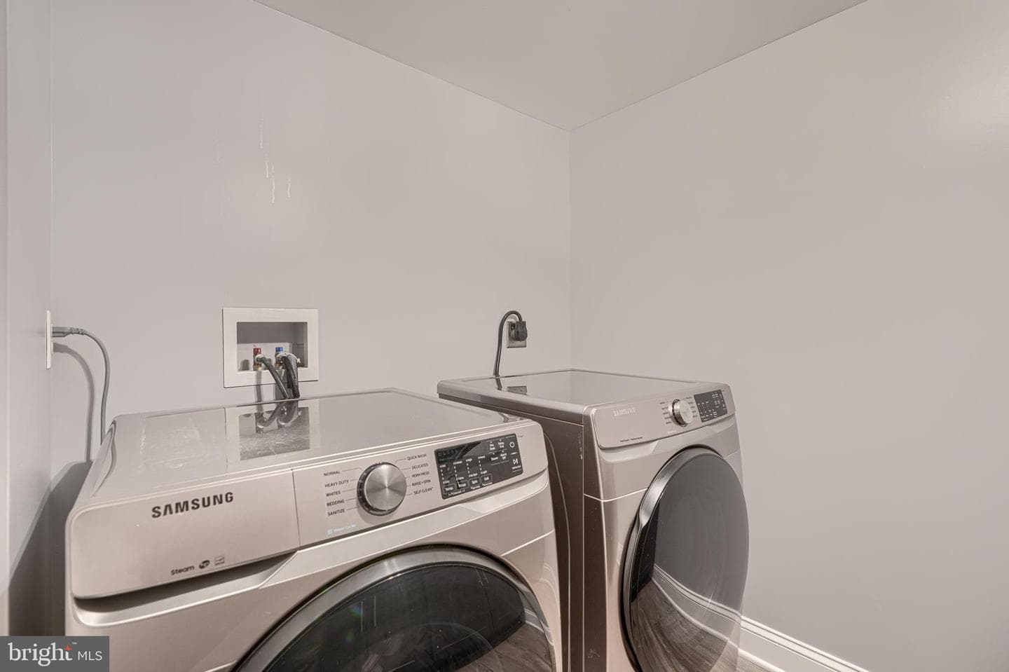 3540 Roland Avenue photo 31