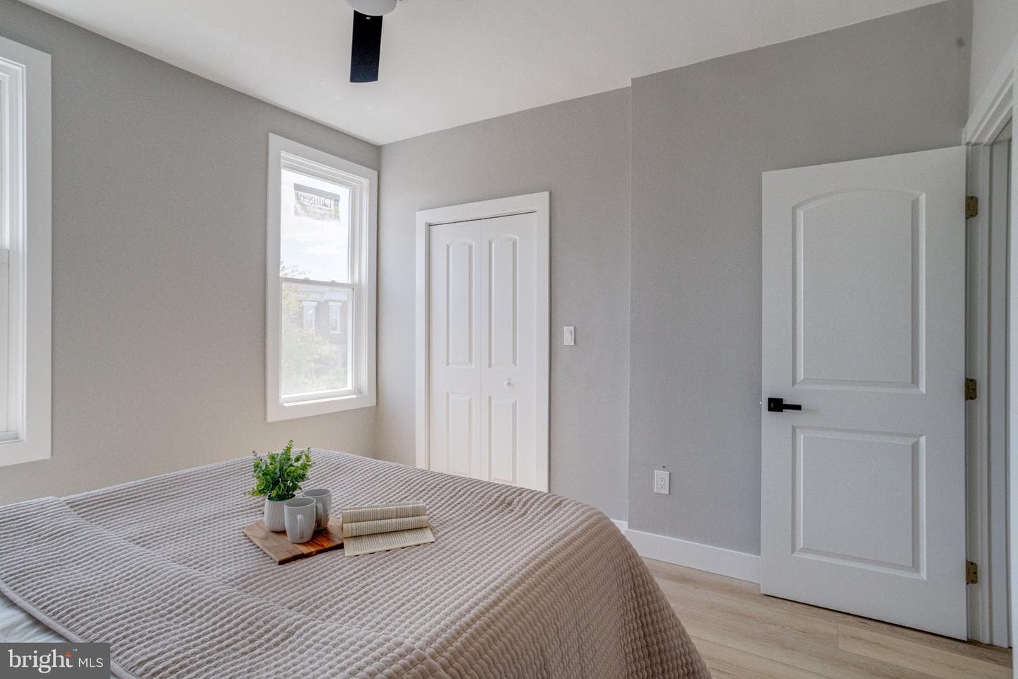 2842 Mayfield Avenue photo 24