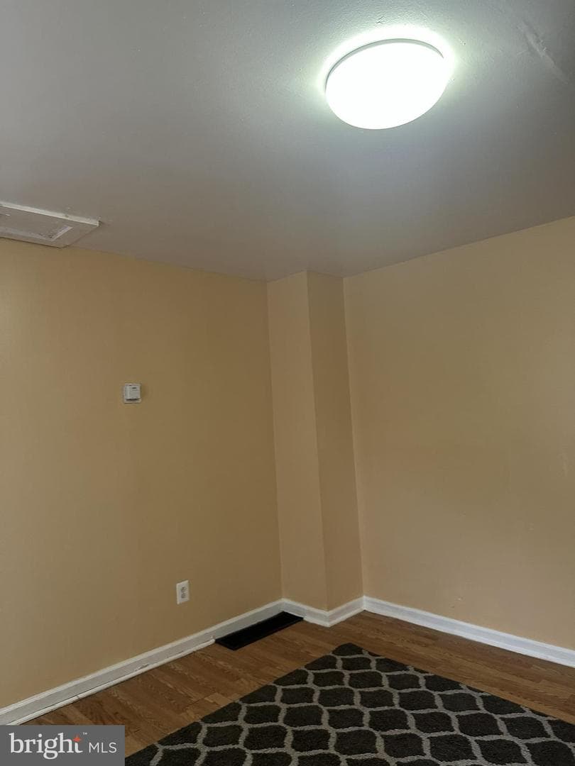 3016 Chelsea Terrace photo 4