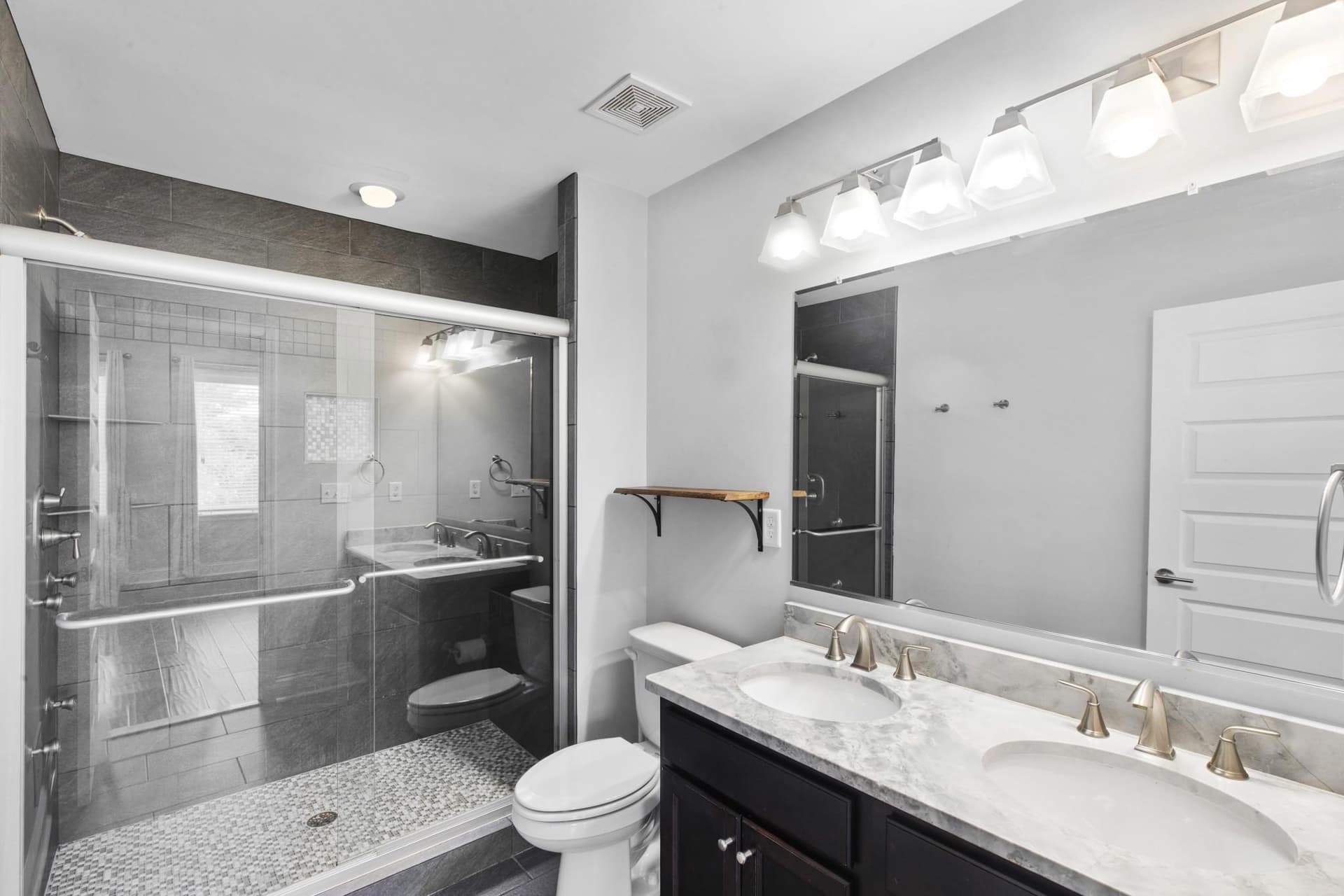 2818 E Baltimore Street photo 46