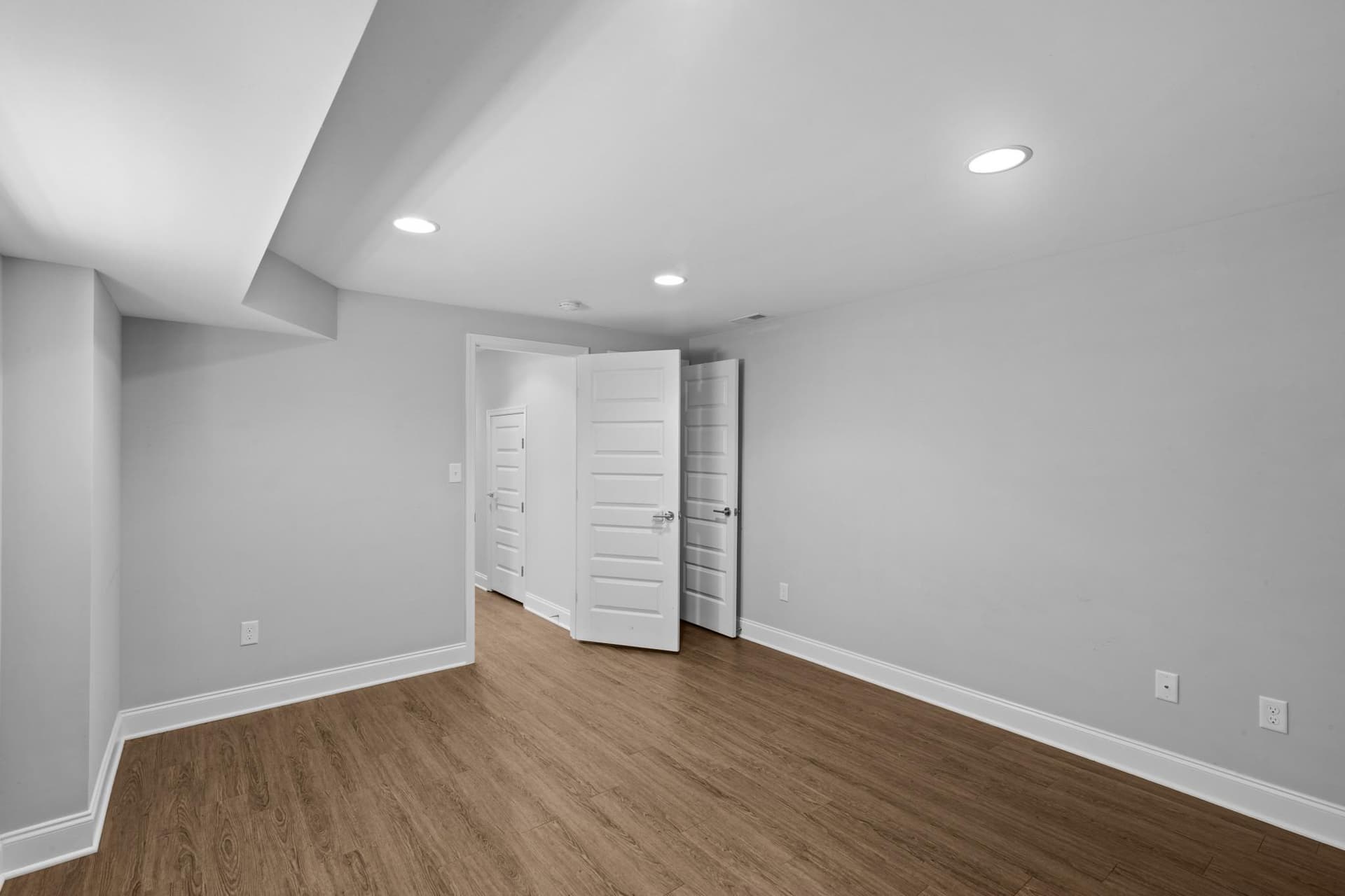 2818 E Baltimore Street photo 66