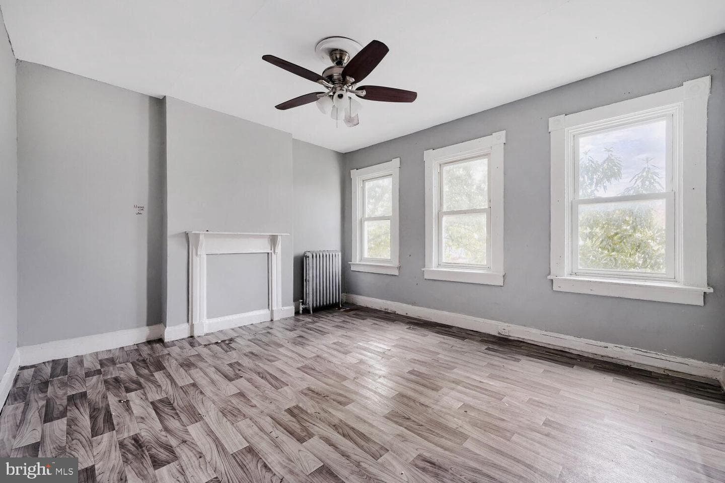 2103 Eagle Street photo 4
