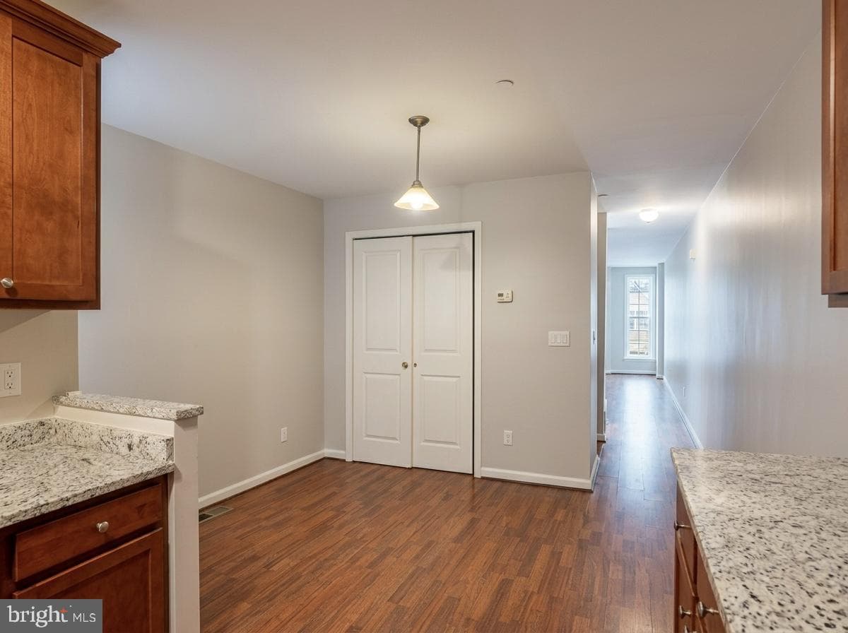 2410 E Fayette Street photo 7