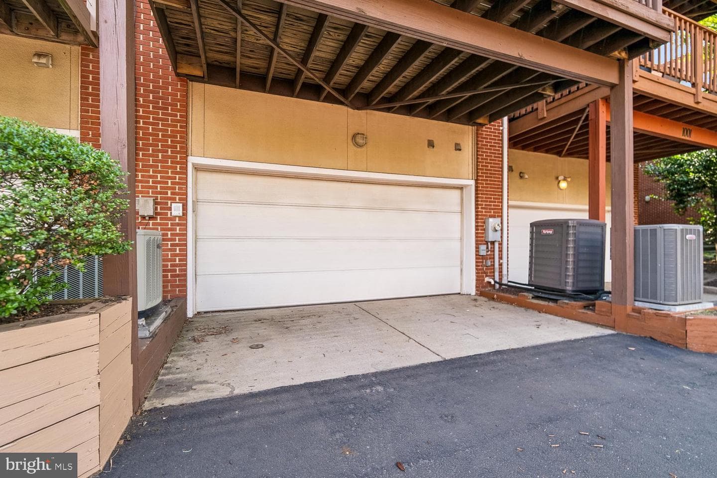 1003 Covington Street photo 54