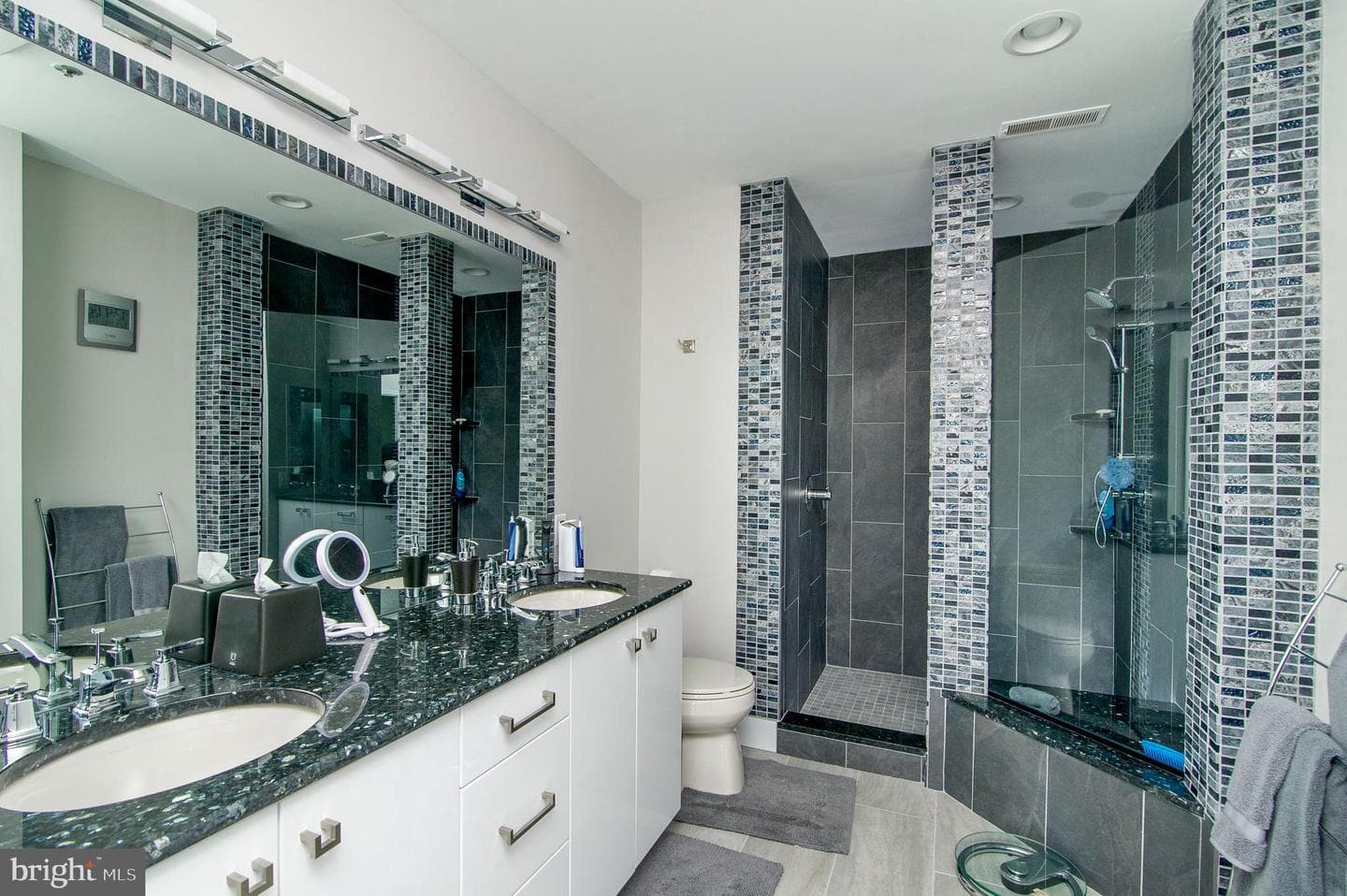 100 Harborview Drive #1610 photo 34