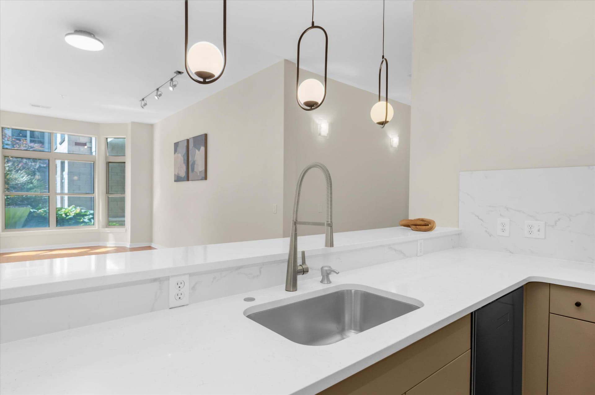 1209 N Charles Street #114 photo 11