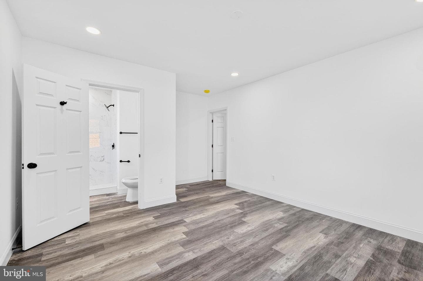2500 W Franklin Street photo 14