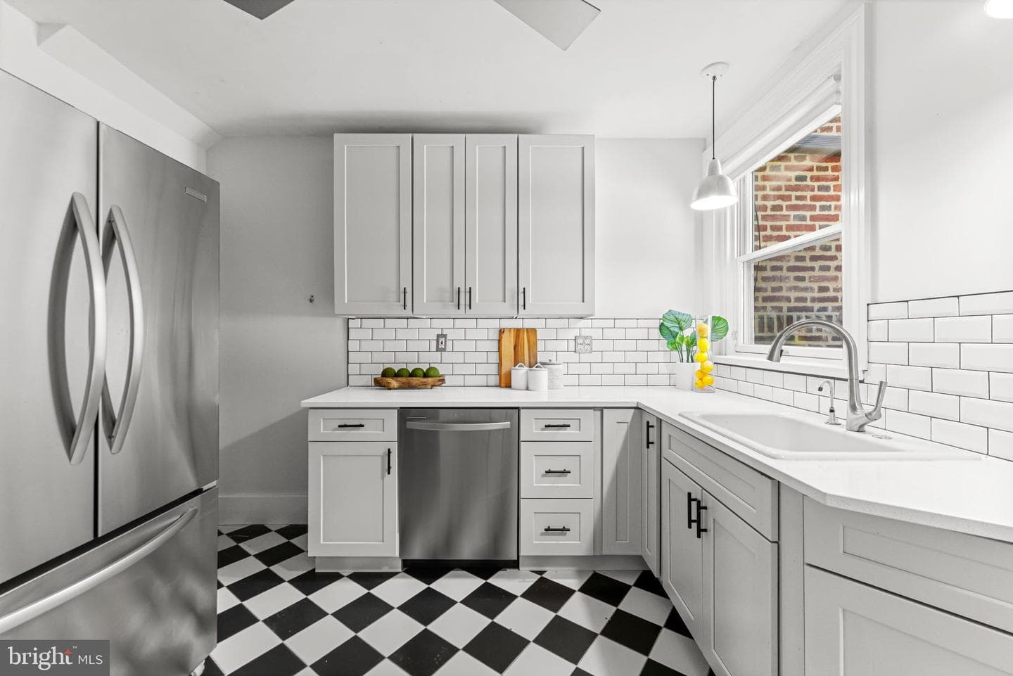 407 Bretton Place photo 3