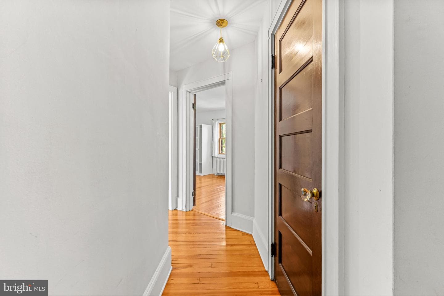 407 Bretton Place photo 32